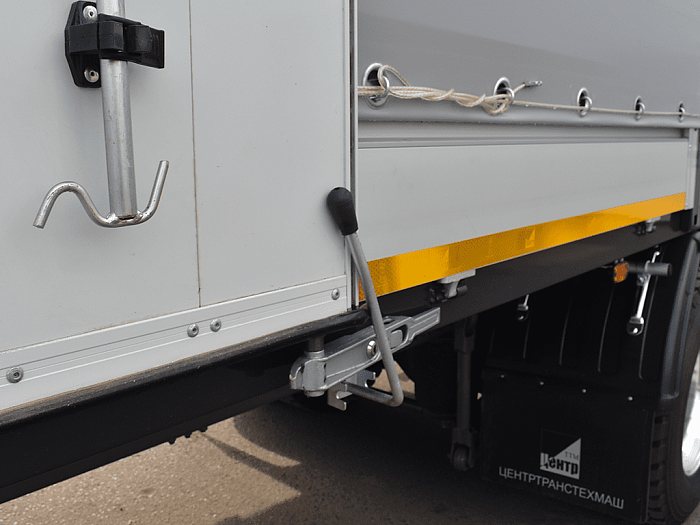 Шторный фургон на шасси Howo T5G